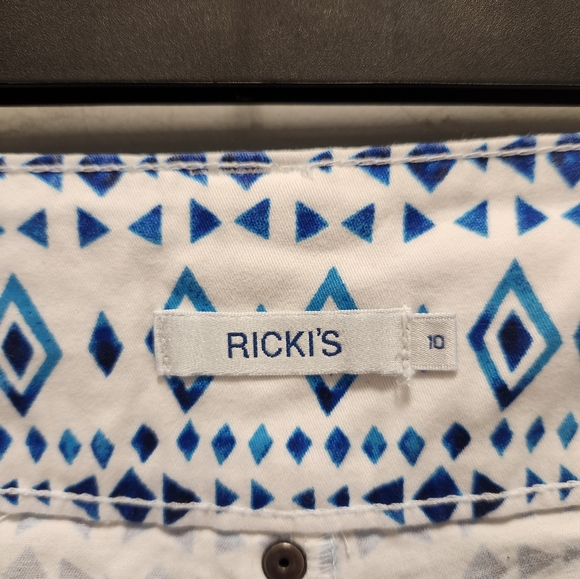 NWOT Womens Shorts Sz 10 - Picture 5 of 6